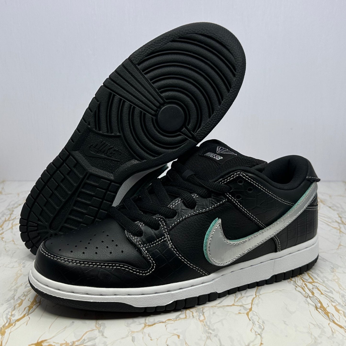 Nike SB Dunk Low Diamond Supply Co. Black Diamond