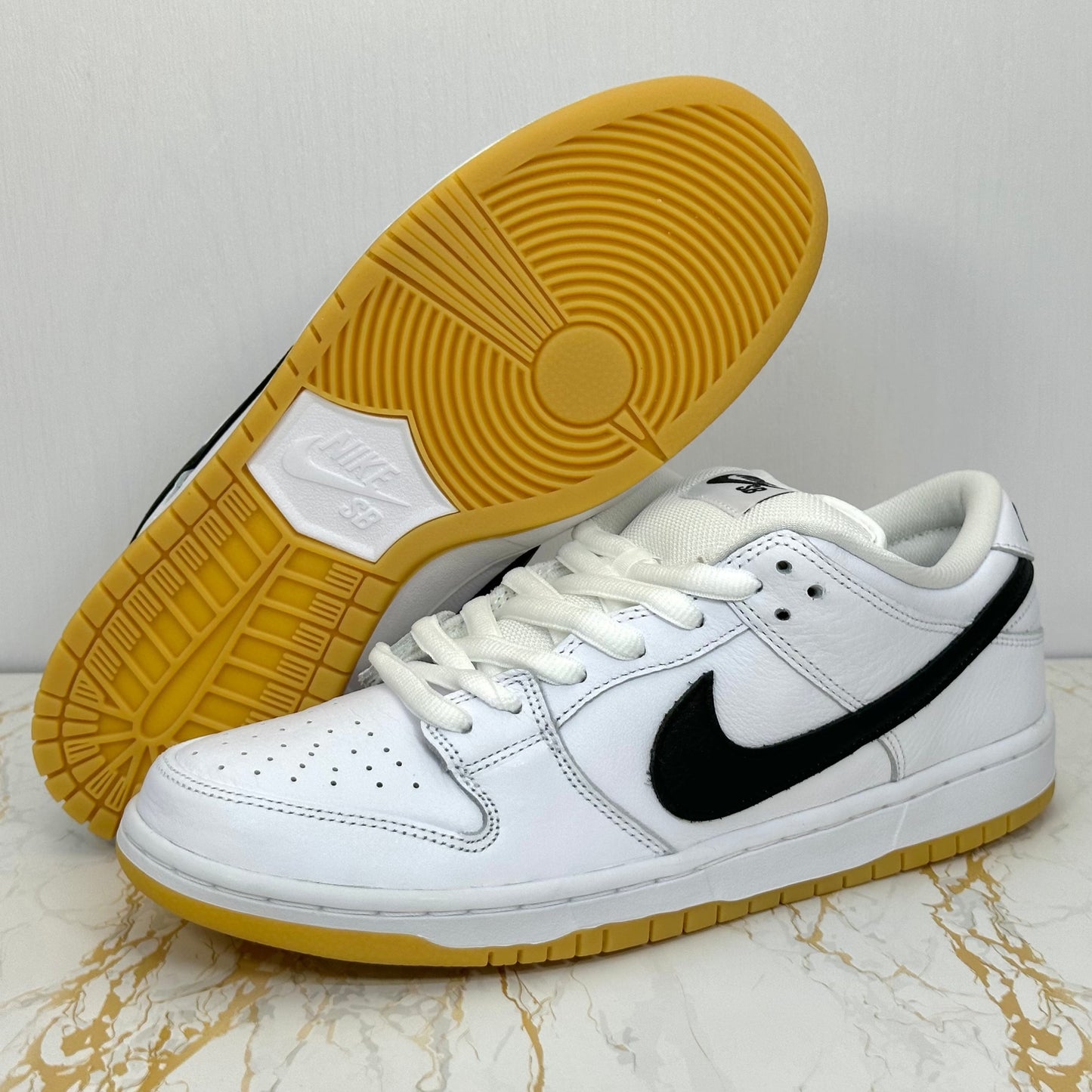 Nike SB Dunk Low Pro White Gum